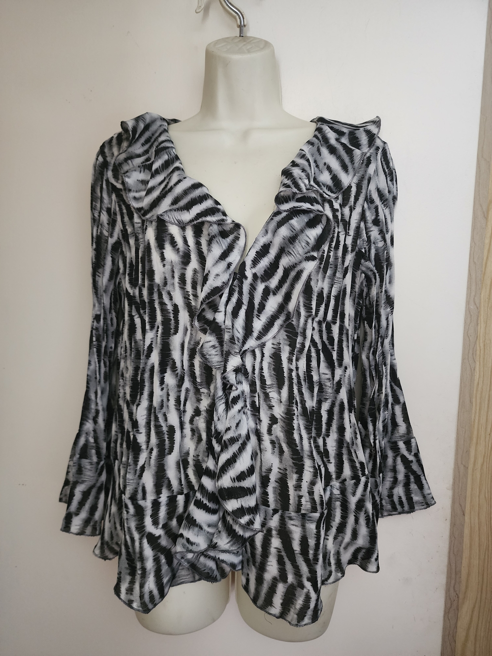 Zebra Print Voile Ruffle Front Blouse Top M 8/10 Animal Print